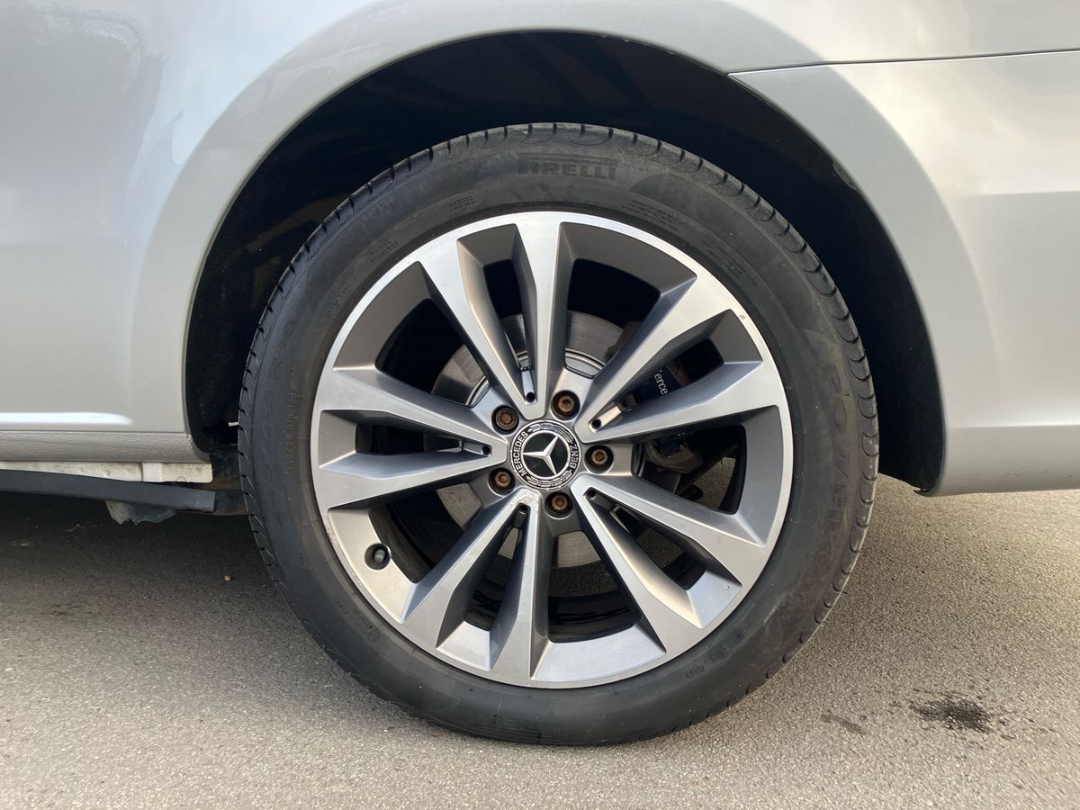 Used Mercedes-Benz V-Class 2020 for sale - 76625895: Photo 7