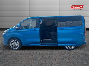 Used Ford Tourneo Custom 2025 for sale - 75355636: Photo