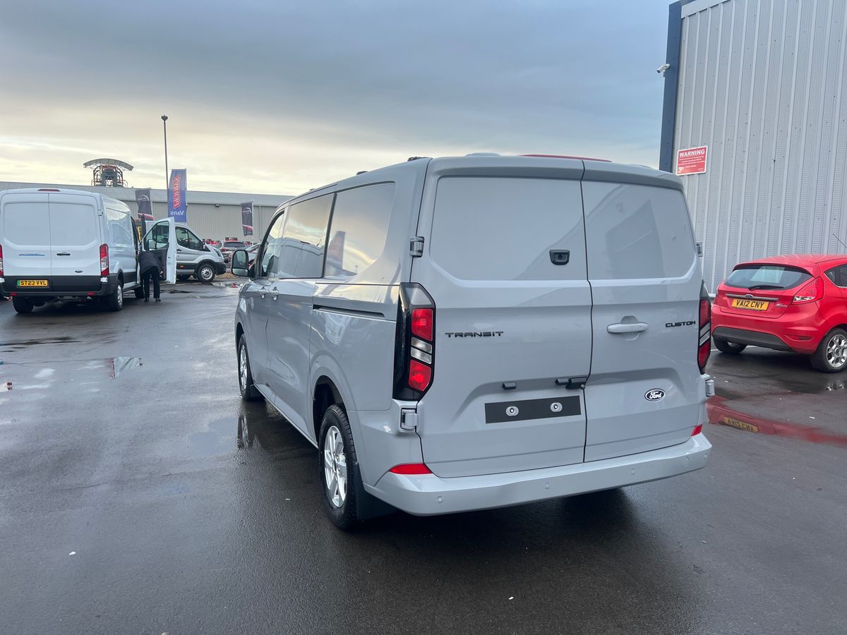 Used Ford Tourneo Custom 2026 for sale - 76669289: Photo 37