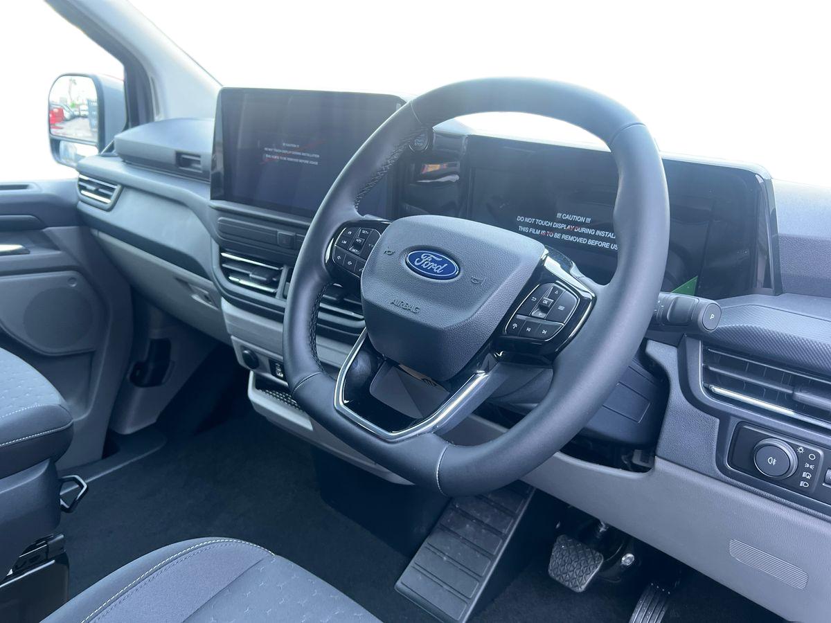 Used Ford Tourneo Custom 2026 for sale - 76669289: Photo 8