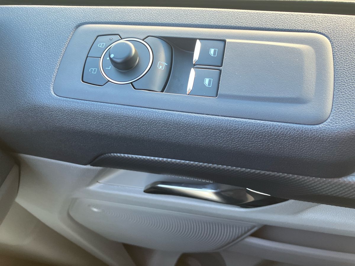 Used Ford Tourneo Custom 2026 for sale - 76669288: Photo 16