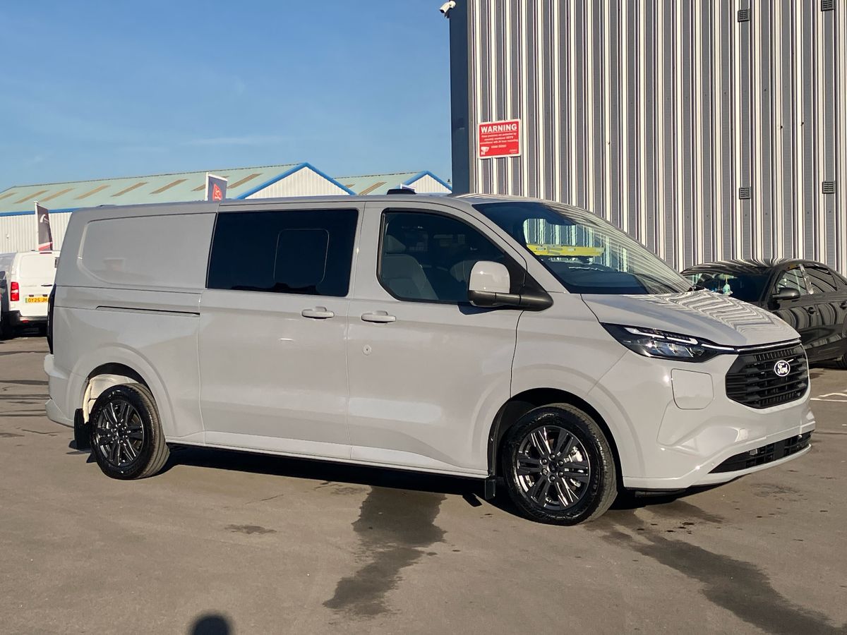 Used Ford Tourneo Custom 2026 for sale - 76669288: Photo 24