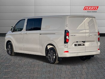 Used Ford Tourneo Custom 2025 for sale - 76669288: Photo