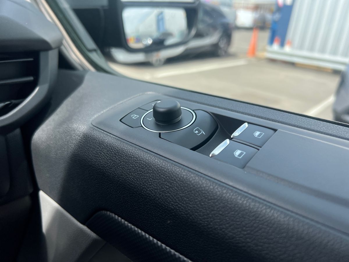 Used Ford Transit Custom 2025 for sale - 76425909: Photo 16