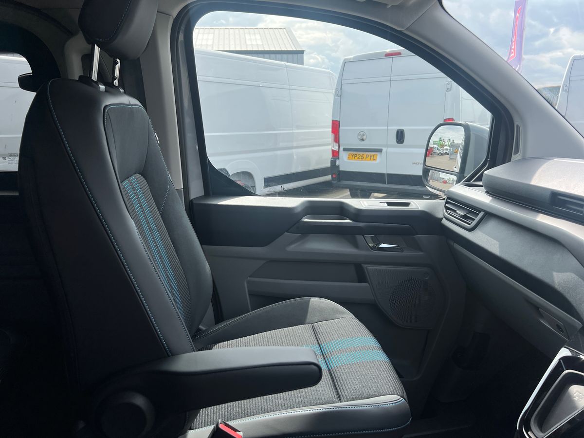 Used Ford Transit Custom 2025 for sale - 76425909: Photo 33