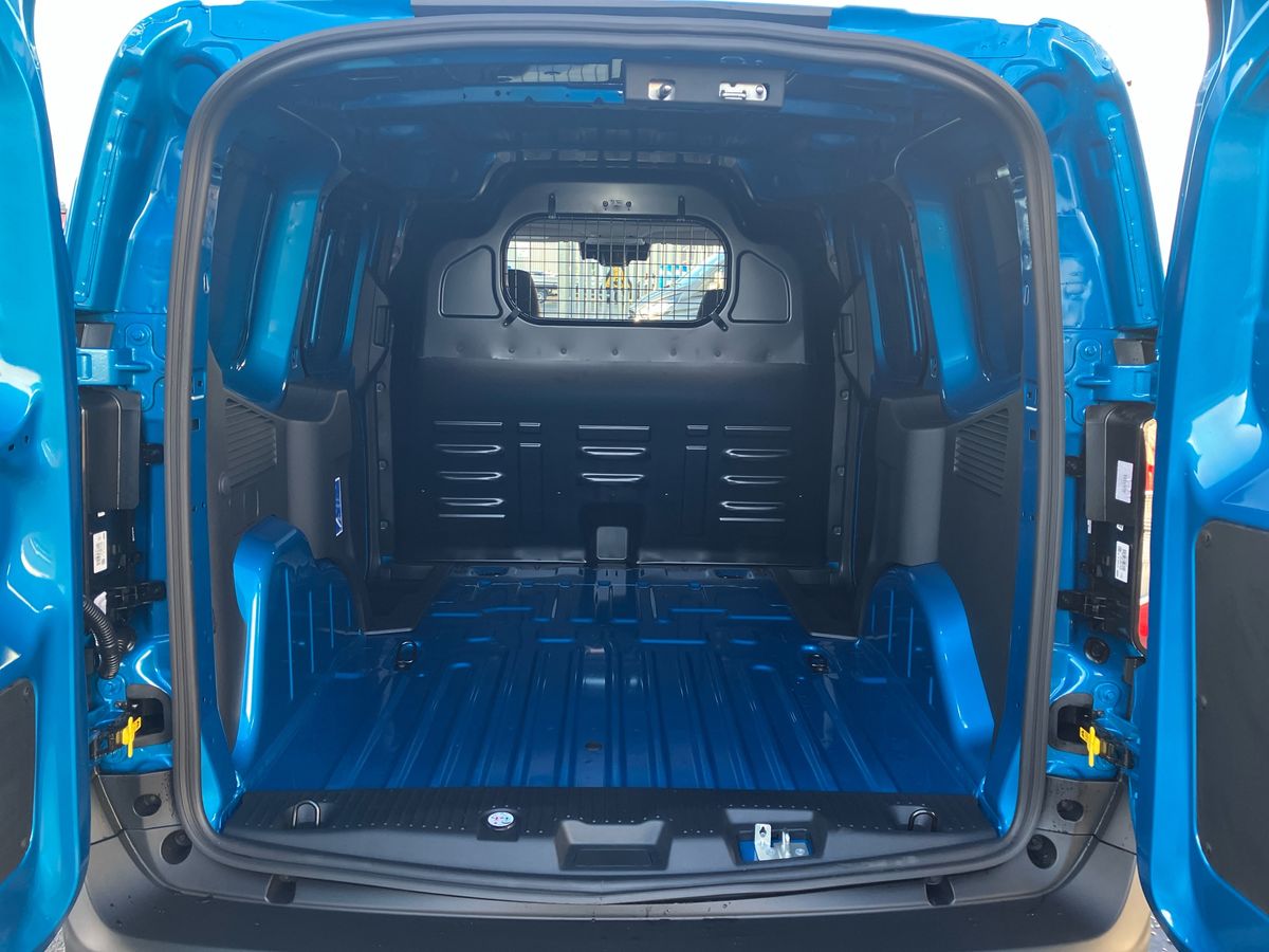 Used Ford Transit Courier 2025 for sale - 76969343: Photo 17