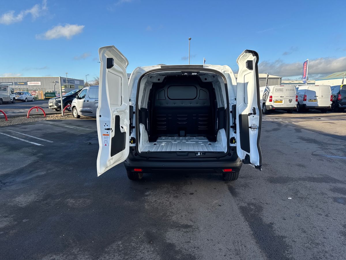 Used Ford Tourneo Courier 2025 for sale - 76892472: Photo 17