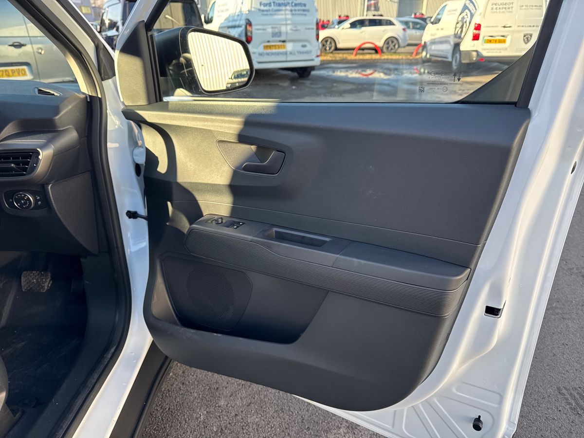 Used Ford Tourneo Courier 2025 for sale - 76892472: Photo 34