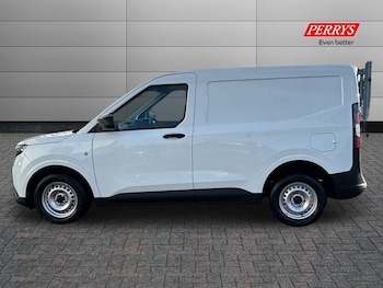Used Ford Tourneo Courier 2025 for sale - 76892472: Photo