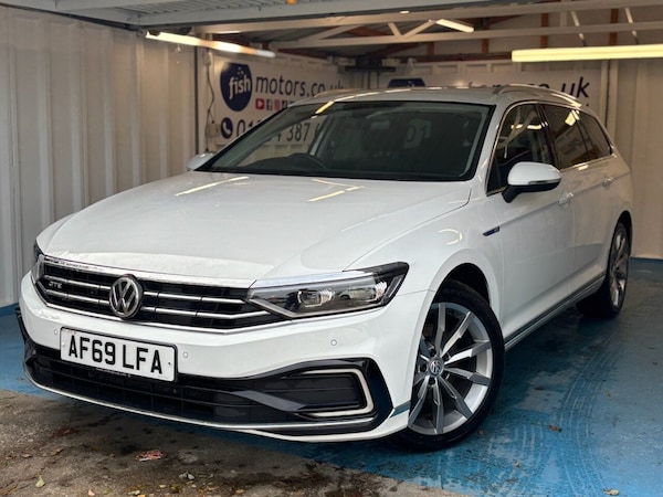 Used Volkswagen Passat 2019 for sale - 76056684: Photo 1