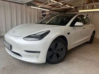 2020 (70) - (Dual Motor) Long Range Saloon 4dr Electric Auto 4WDE (346 ps)+1 FORMER KEE