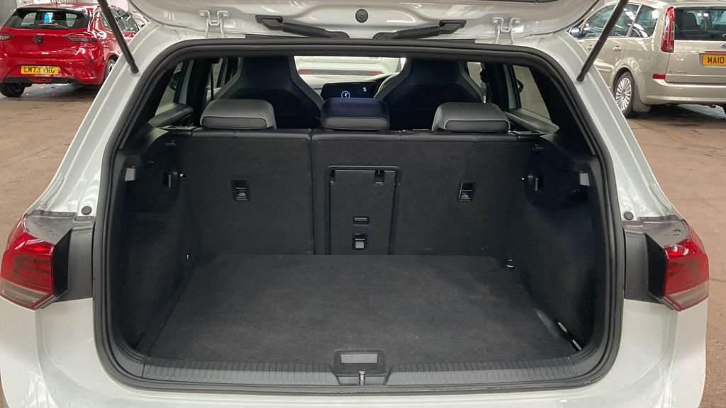 Used Volkswagen Golf 2020 for sale - 76950764: Photo 14