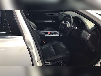 Used Jaguar XF 2020 for sale - 79300682: Photo