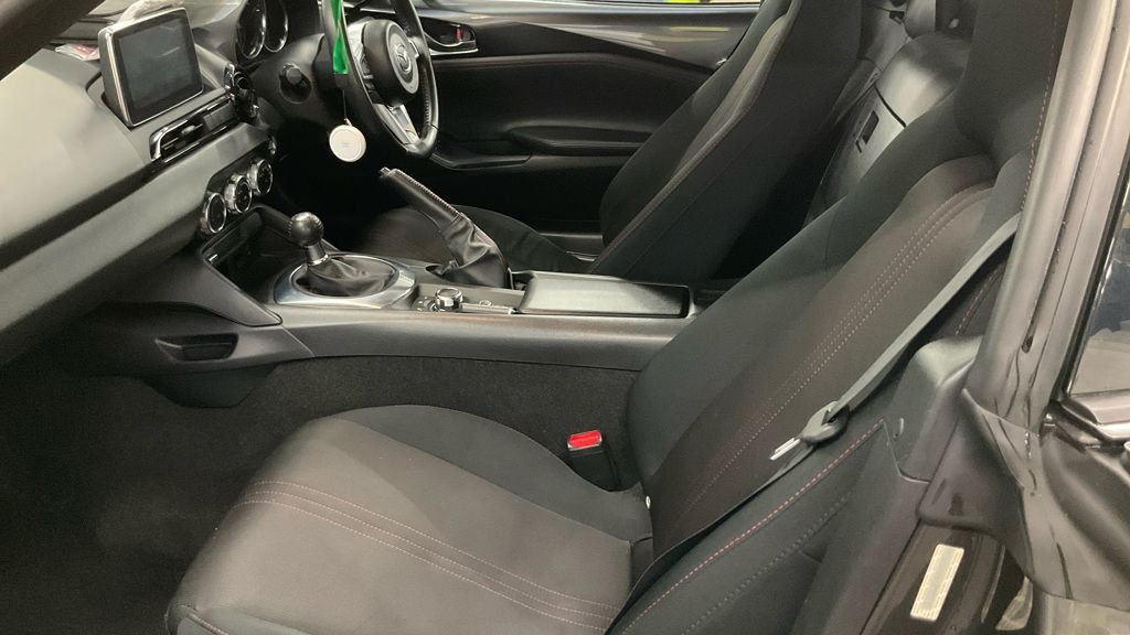 Used Mazda MX-5 2017 for sale - 77594725: Photo 2