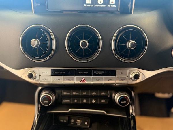 Used Kia Stinger 2018 for sale - 74002093: Photo 29