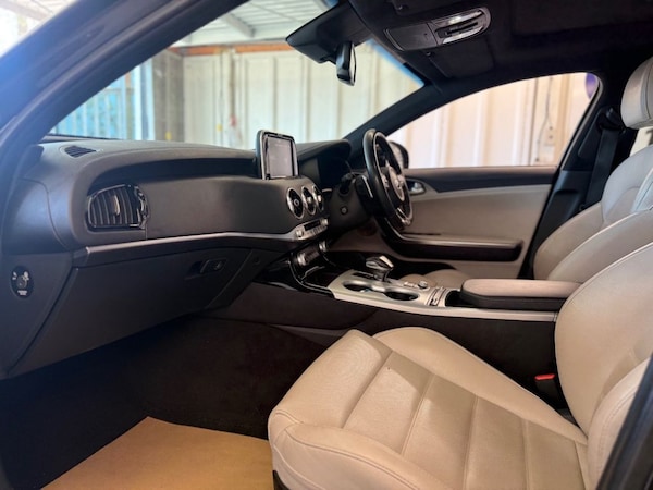 Used Kia Stinger 2018 for sale - 74002093: Photo 36