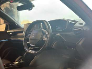 Used Peugeot E-2008 2021 for sale - 75009972: Photo