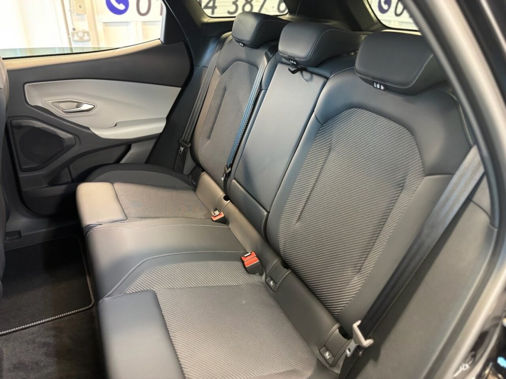 Used Ford Explorer 2025 for sale - 76445840: Photo 24