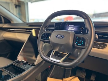 Used Ford Explorer 2025 for sale - 76445840: Photo