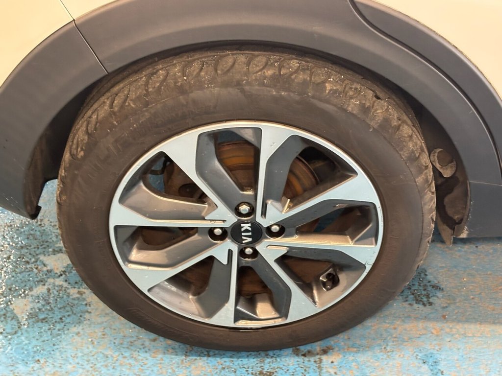 Used Kia Stonic 2018 for sale - 76210645: Photo 34