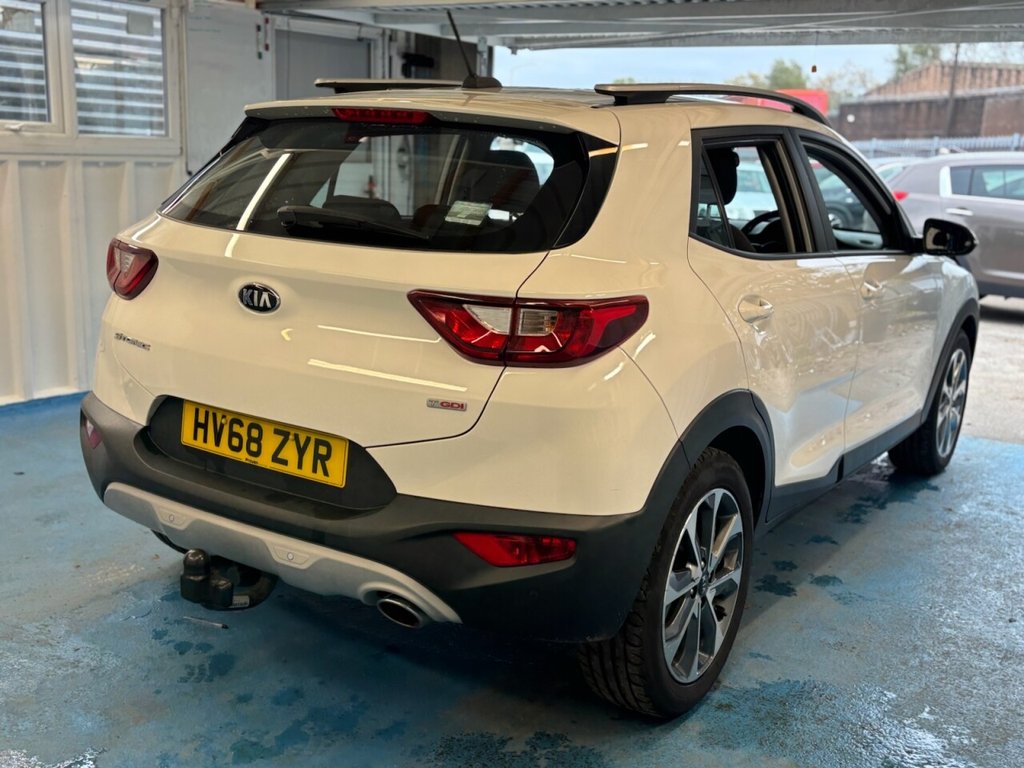 Used Kia Stonic 2018 for sale - 76210645: Photo 8