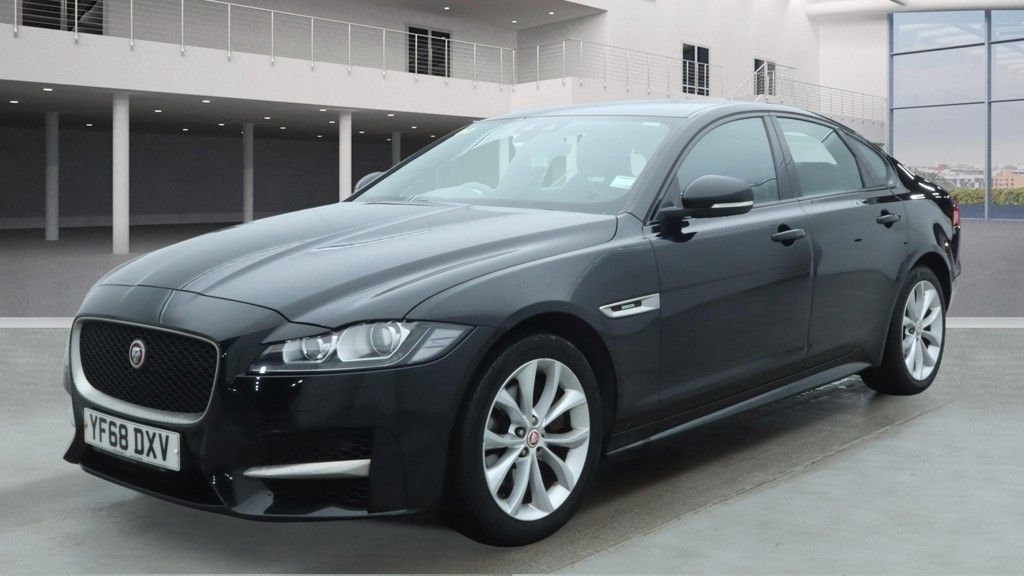 Used Jaguar XF 2018 for sale - 77276446: Photo 4