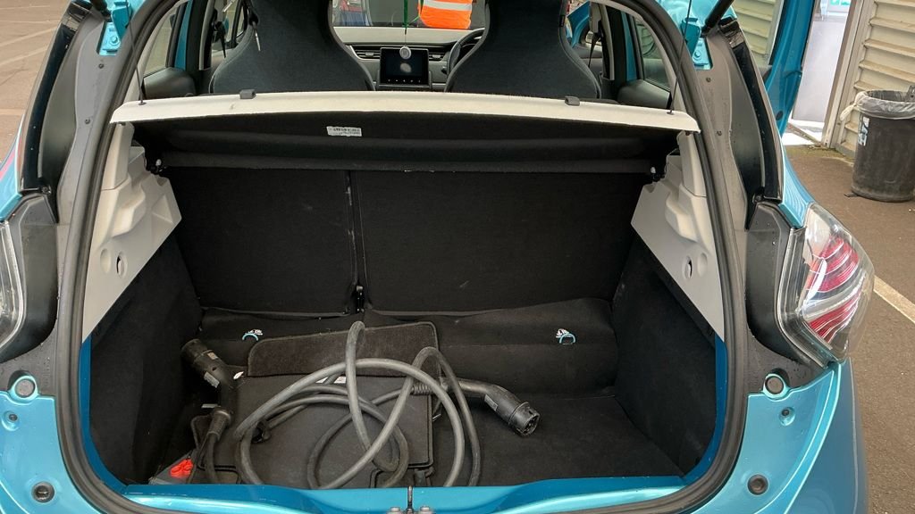 Used Renault Zoe 2021 for sale - 78200475: Photo 11