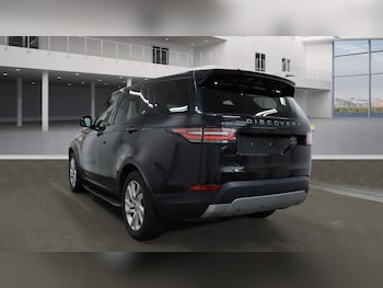 Used Land Rover Discovery 2017 for sale - 75936896: Photo