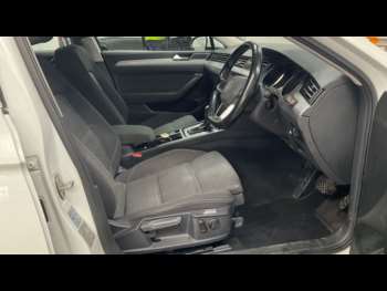 Used Volkswagen Passat 2020 for sale - 74997573: Photo
