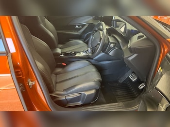 Used Peugeot E-2008 2021 for sale - 75854756: Photo