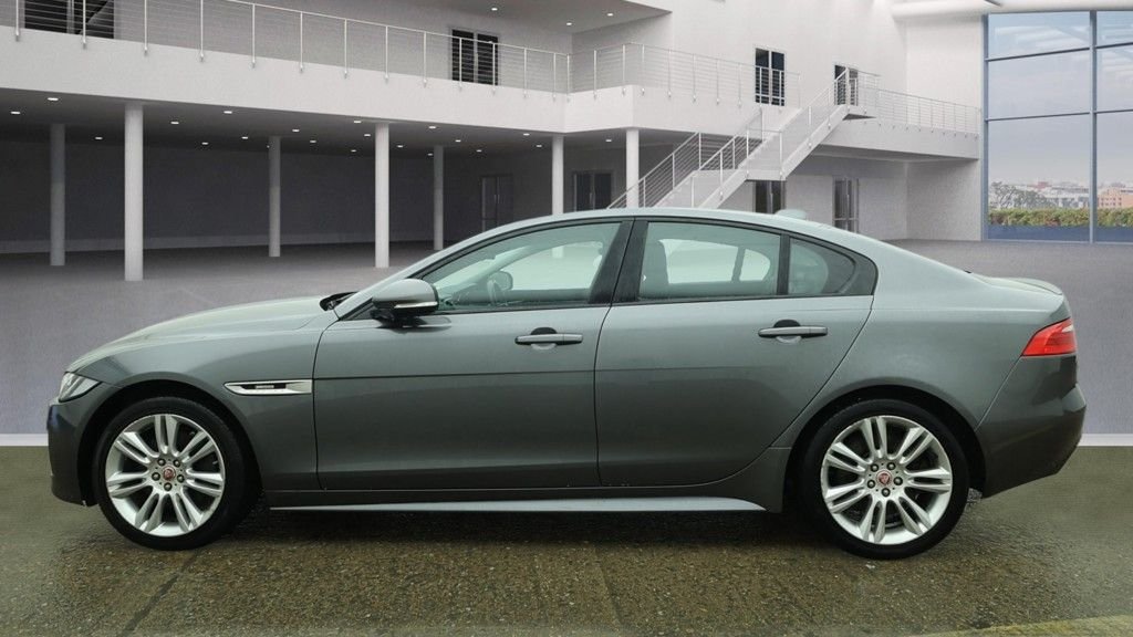 Used Jaguar XE 2016 for sale - 77621705: Photo 10