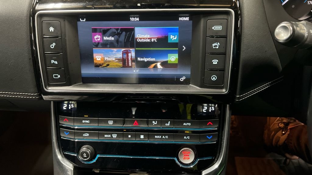 Used Jaguar XE 2016 for sale - 77621705: Photo 15