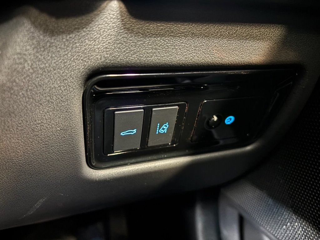 Used Jaguar XE 2016 for sale - 77621705: Photo 20