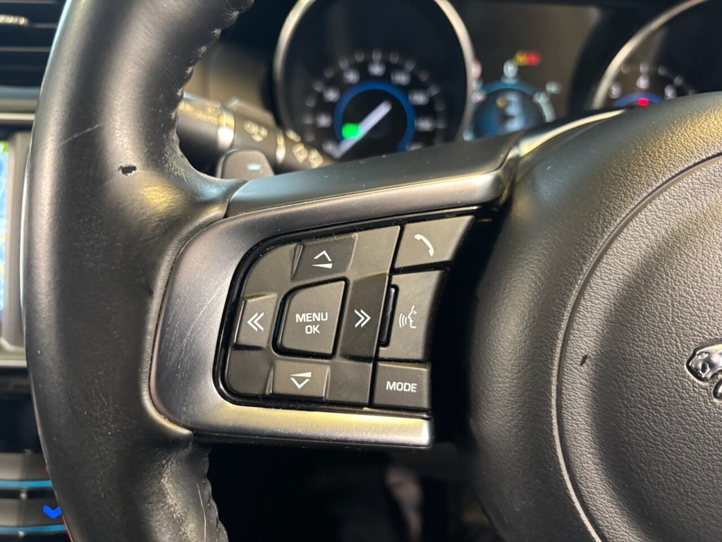 Used Jaguar XE 2016 for sale - 77621705: Photo 34