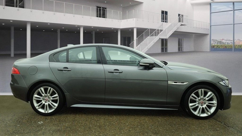 Used Jaguar XE 2016 for sale - 77621705: Photo 9