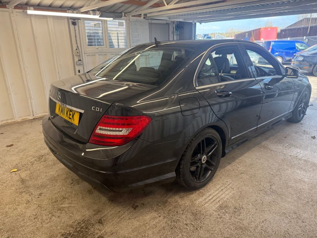 Used Mercedes-Benz C Class 2011 for sale - 77227519: Photo 10