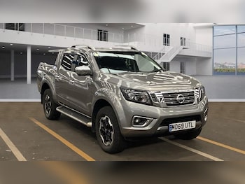 Nissan - Navara