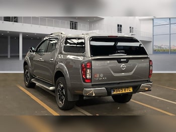 Used Nissan Navara 2020 for sale - 76280096: Photo 2