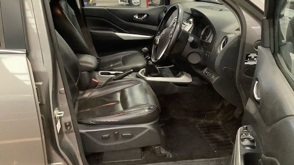 Used Nissan Navara 2020 for sale - 76280096: Photo 3
