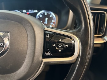 Used Volvo V60 2020 for sale - 78413736: Photo
