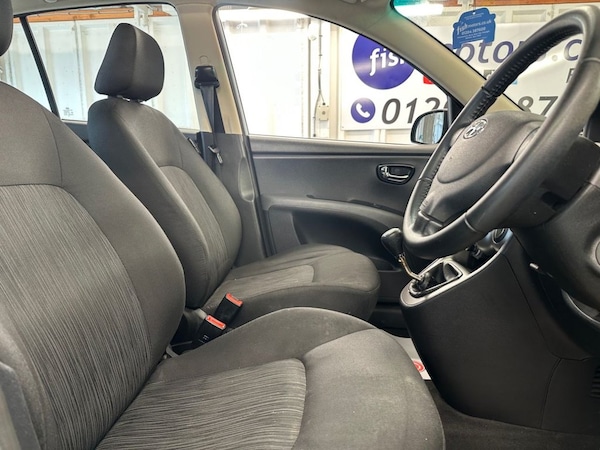 Used Hyundai i10 2012 for sale - 75410987: Photo 2