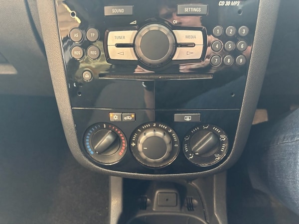 Used Vauxhall Corsa 2014 for sale - 75585179: Photo 25