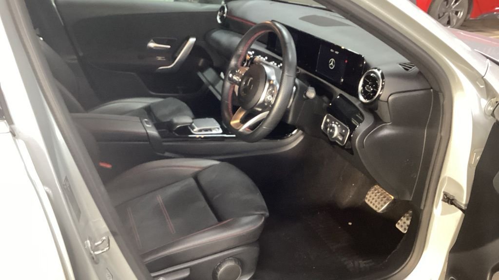 Used Mercedes-Benz A-Class 2019 for sale - 77133333: Photo 2