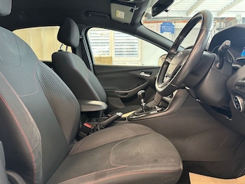Used Ford Focus 2017 for sale - 75515632: Photo