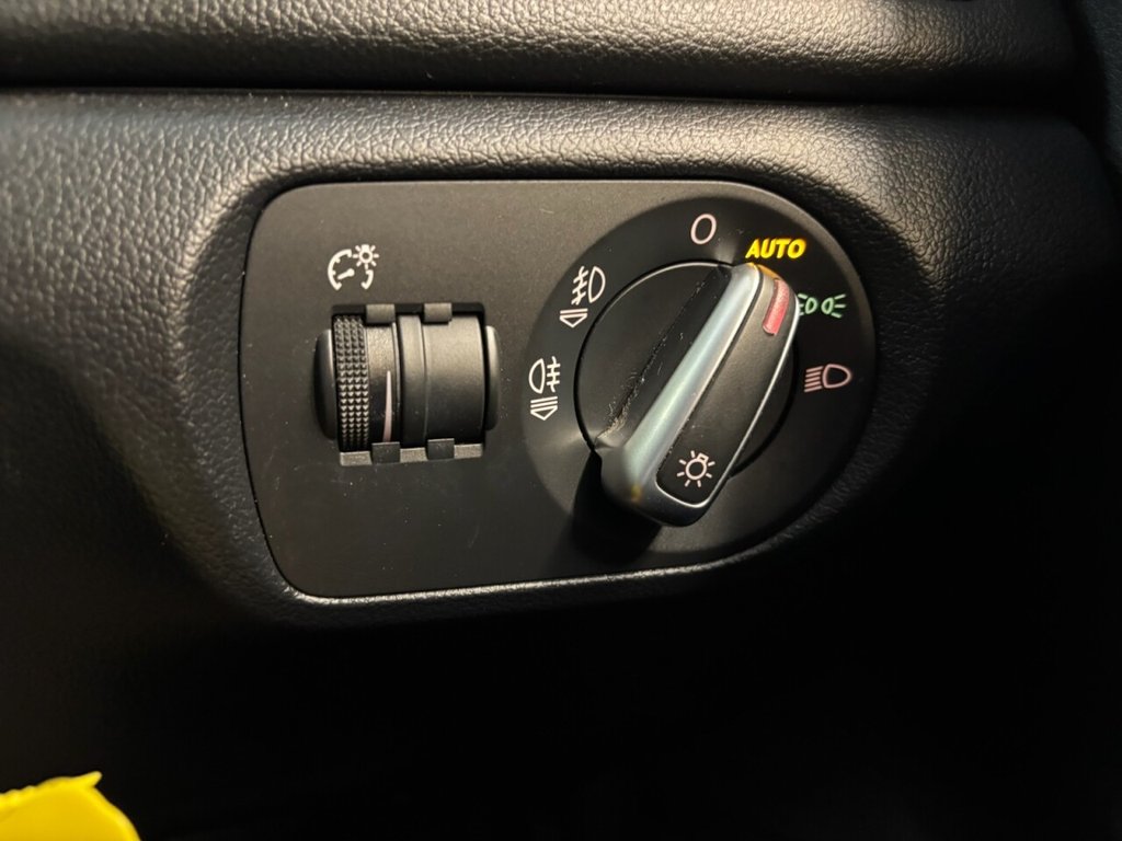 Used Audi Q3 2014 for sale - 77655054: Photo 33