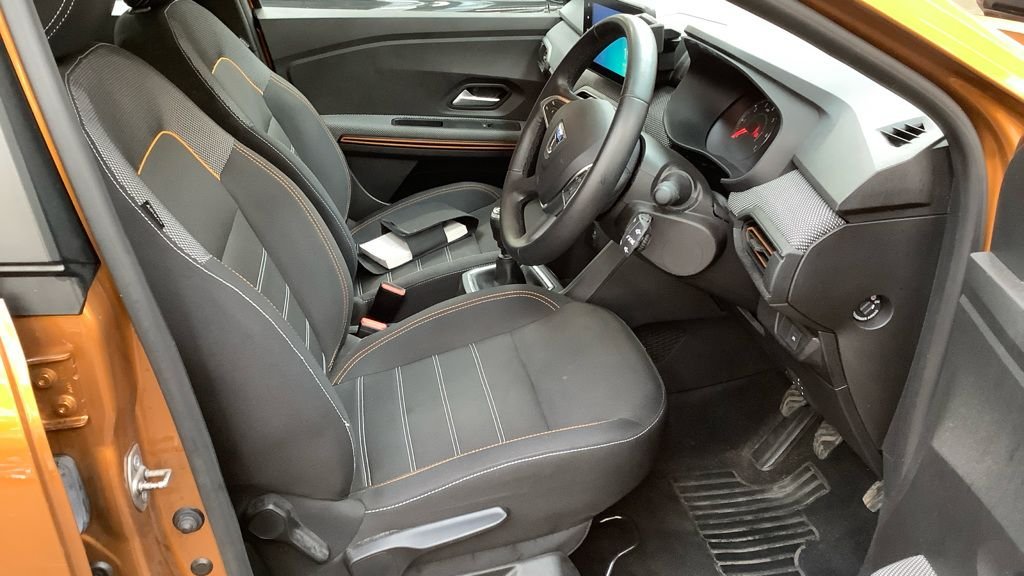 Used Dacia Sandero Stepway 2022 for sale - 76740299: Photo 2
