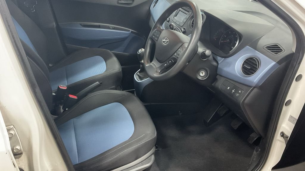 Used Hyundai i10 2014 for sale - 76910222: Photo 2