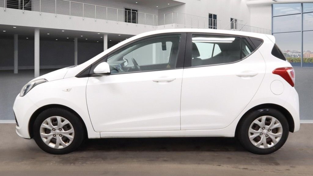 Used Hyundai i10 2014 for sale - 76910222: Photo 8