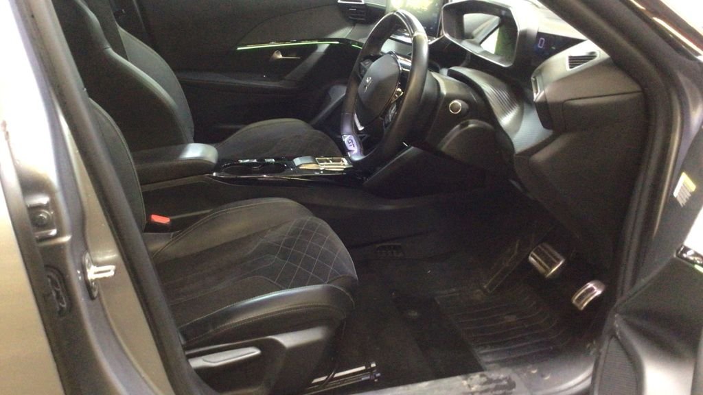 Used Peugeot 2008 2022 for sale - 77780825: Photo 2