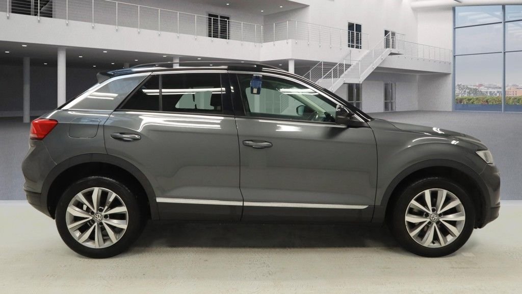Used Volkswagen T-Roc 2019 for sale - 77621502: Photo 5
